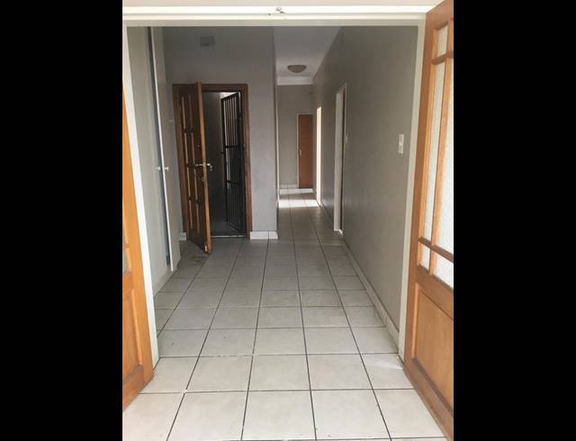 BUSINESS FOR SALE IN REGENTS PARK